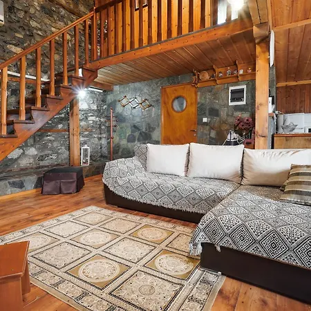 빌라 Loutra Mountain Nature Aridaía