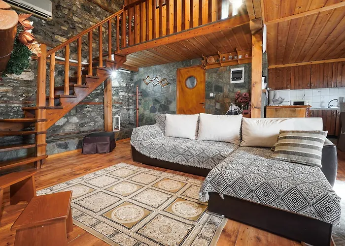 Vilă Loutra Mountain Nature Aridaía