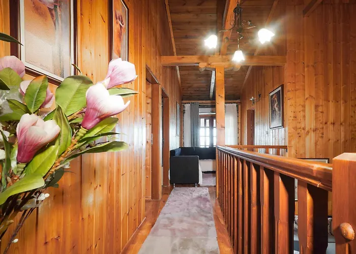 Loutra Mountain Nature * Aridaía