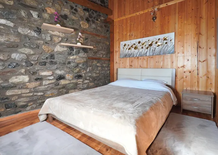 Loutra Mountain Nature Aridaía