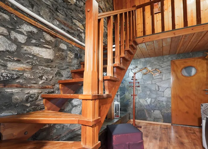 Loutra Mountain Nature Vilă *